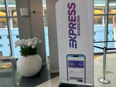 Express Boarding sign