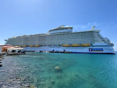 Harmony of the Seas in Roatan, Honduras