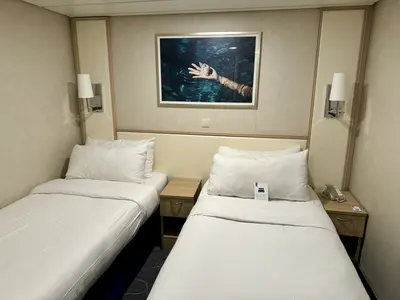 Independence of the Seas interior cabin beds